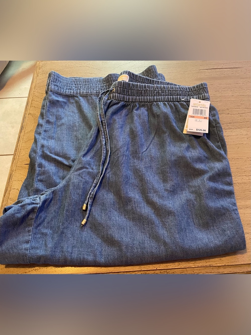 Ladies Michael Kors plus size Jean 2xlarge calf length capris